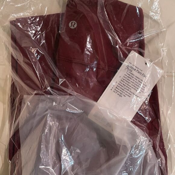 LULULEMON  Groove Pant Flare Super High Rise Leggings RED MERLOT Wine SIZE 4 NWT - Picture 1 of 15